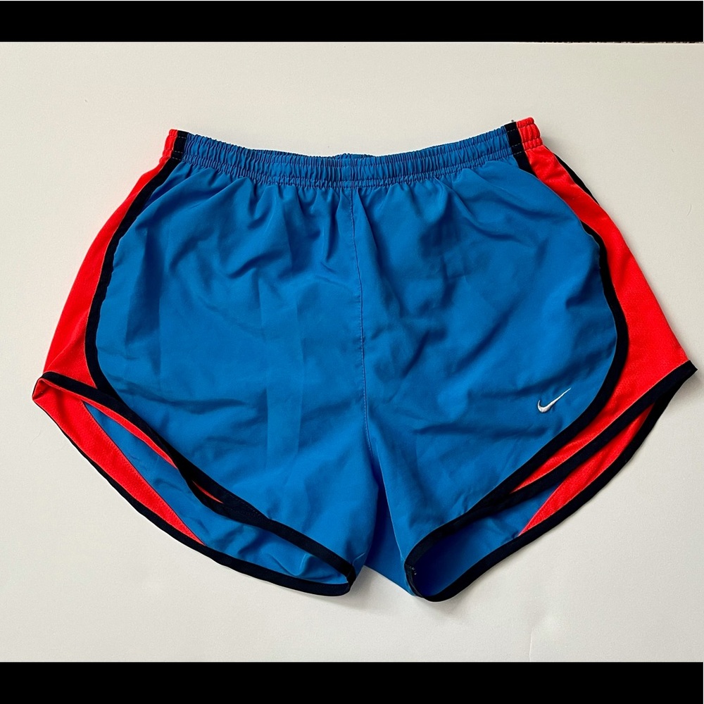 NIKE Dri-Fit Tempo Running Shorts - Women’s S
